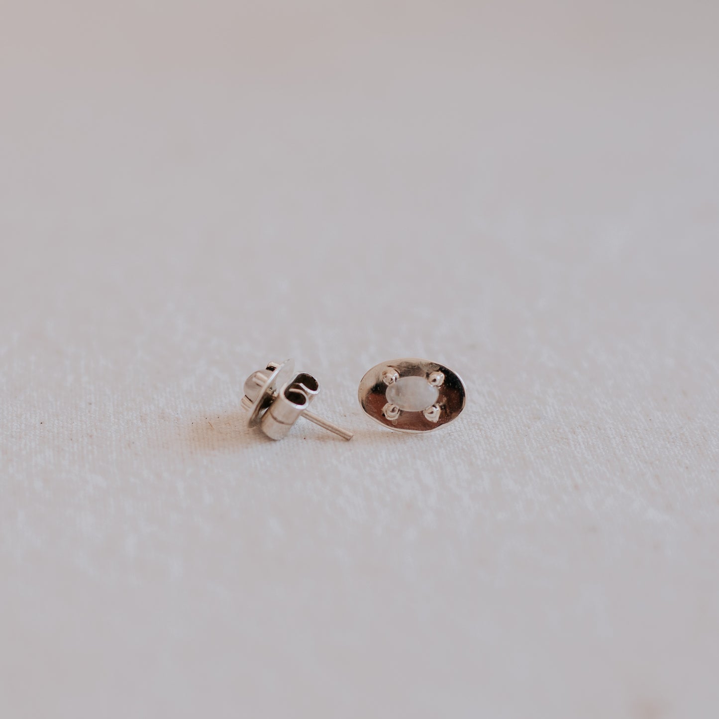 Luz de Luna Mini Earrings