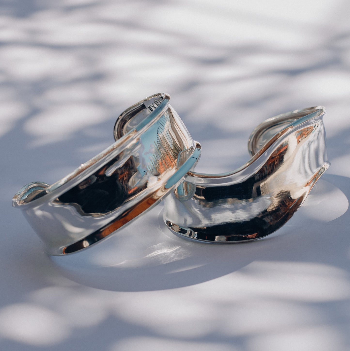 Osadia Cuff Bracelets - Smooth